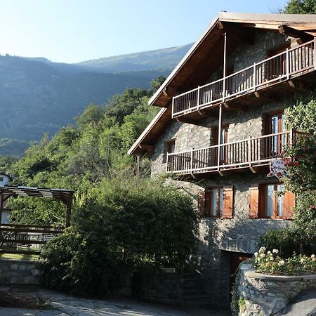 Le Rosier B&B E Appartamento Saint-Vincent Dış mekan fotoğraf